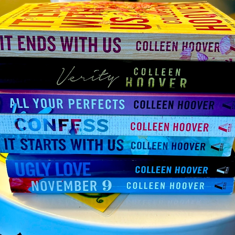 Colleen Hoover novel set of 7